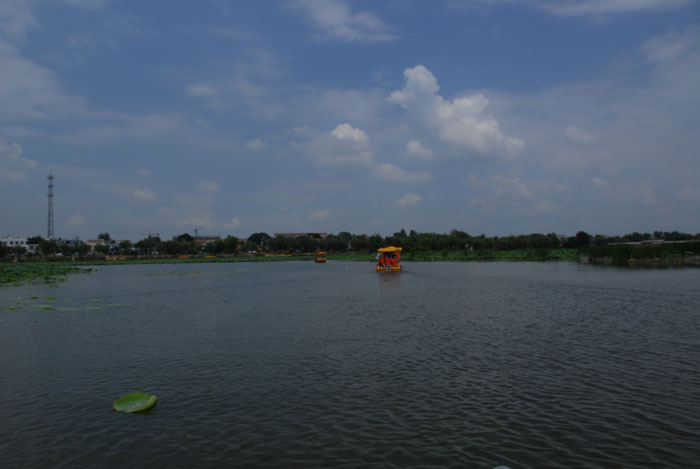 ˮ��һɫ���̲�ʎ����С���x��߅Խ��Խ�h(yu��n)��